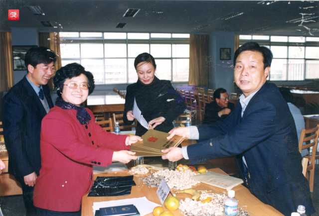 9、卫生学校、护士学校向宁夏医学院校长办公室交接土地等资产_副本.jpg 9、卫生学校、护士学校向宁夏医学院校长办公室交接土地等资产_副本.jpg